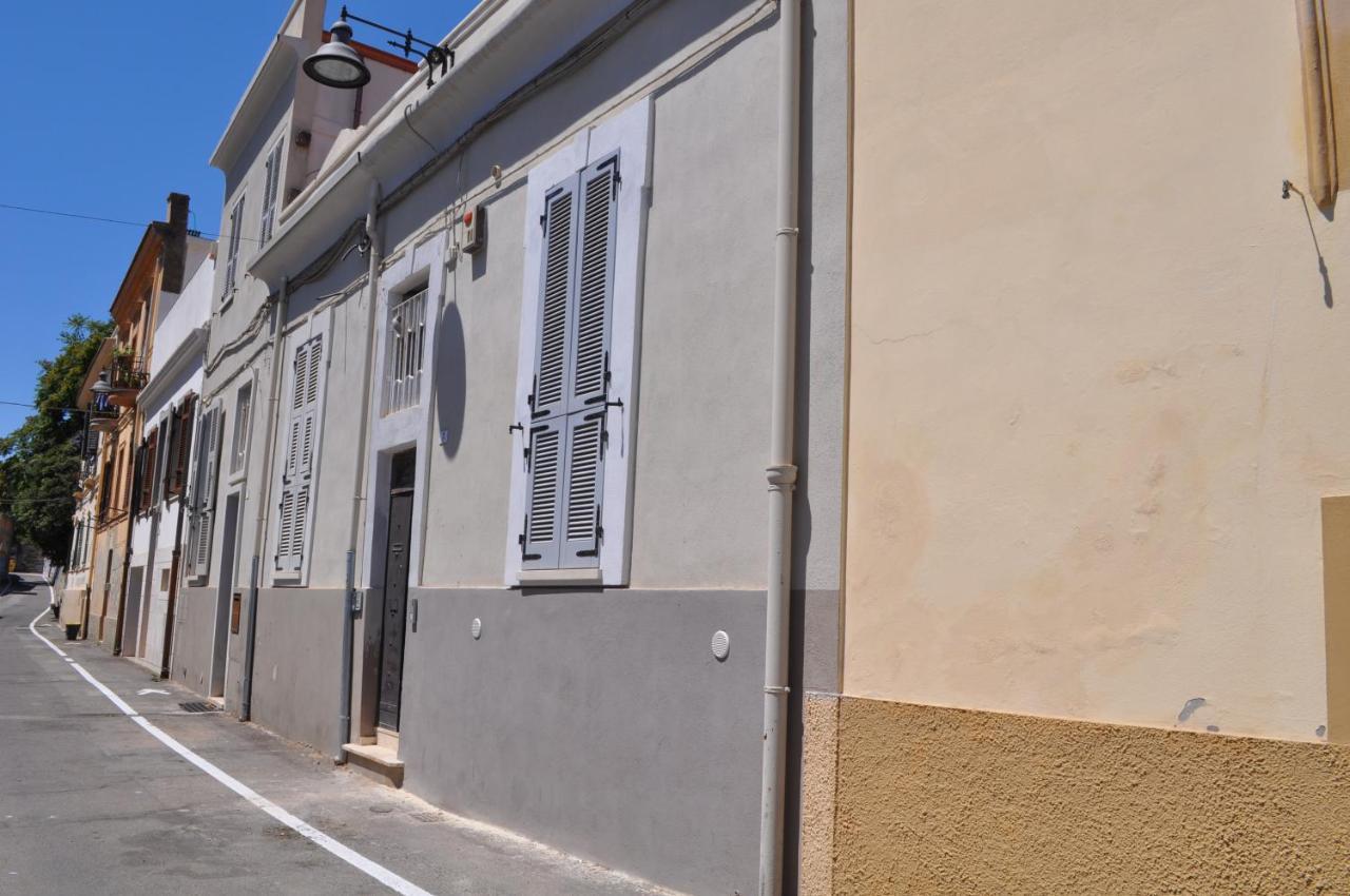 Casa Di Mario Appartamento In Centro Storico Con Due Camere Da Letto E Terrazze Каляри Екстериор снимка
